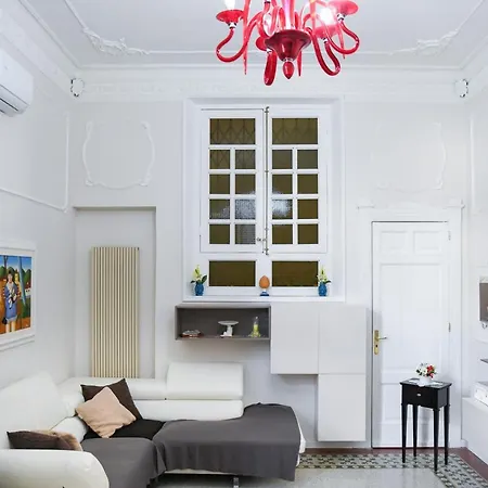Xenia Apartment